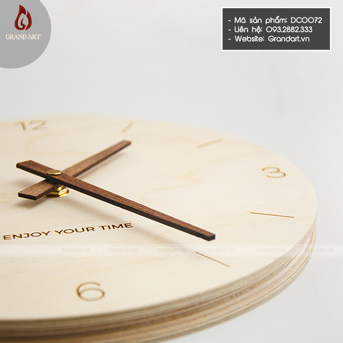 đồng hồ treo tường bằng gỗ - DC0072