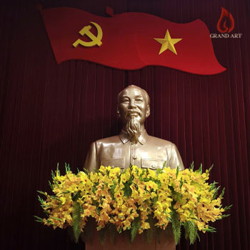 Bàn Giao Tượng Chân Dung Bác Hồ Bằng Composite Cao 1m5 Cho Tỉnh Ủy Lào Cai