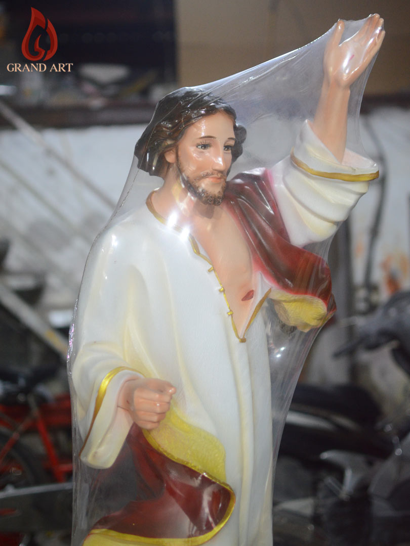Tượng Chúa Phục Sinh Bằng Composite Sơn Màu Đẹp
