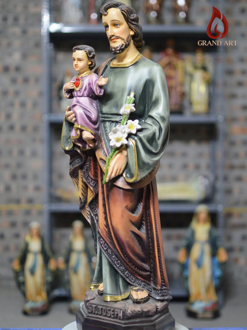 Tượng Thánh Giuse bế chúa Jesus vẽ màu giả cổ cao 60cm