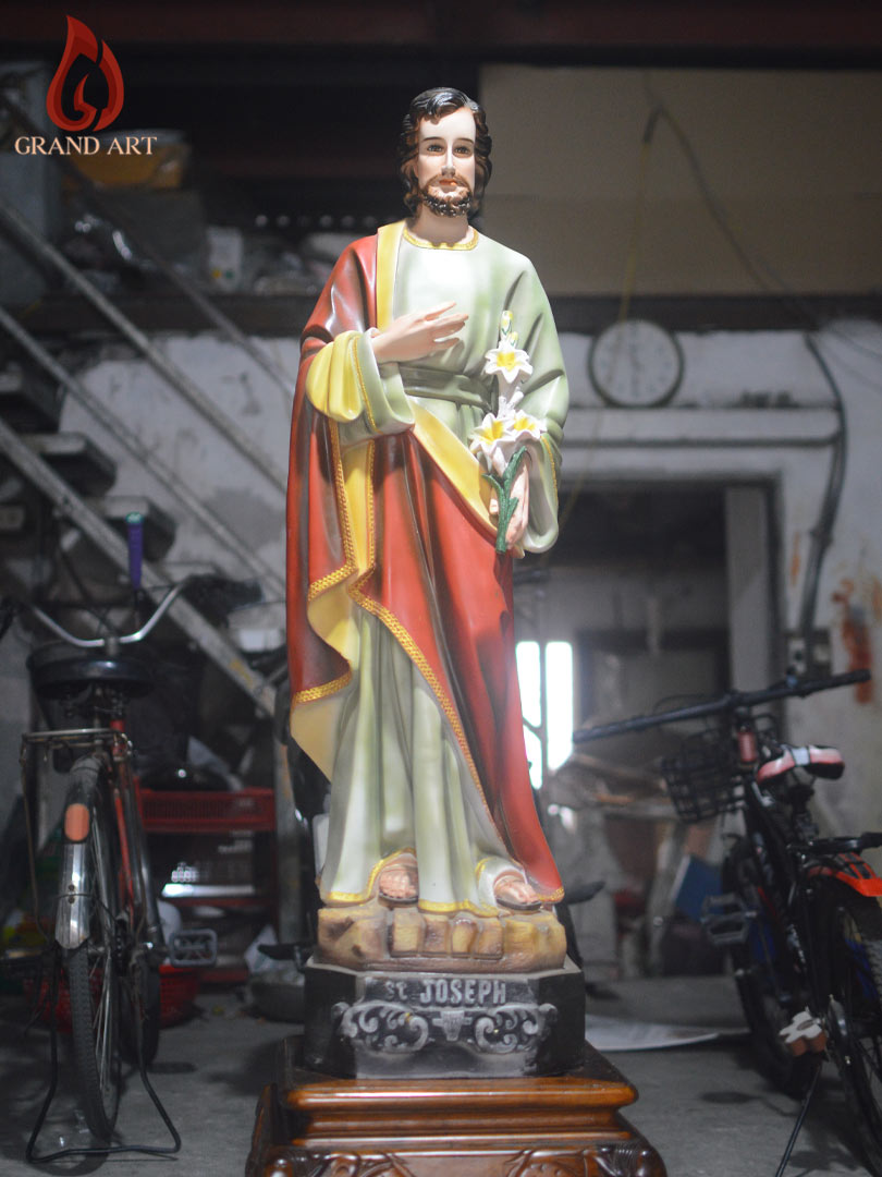 Tượng Thánh Giuse Hoa Huệ Bằng Composite Sơn Màu Cao 100cm