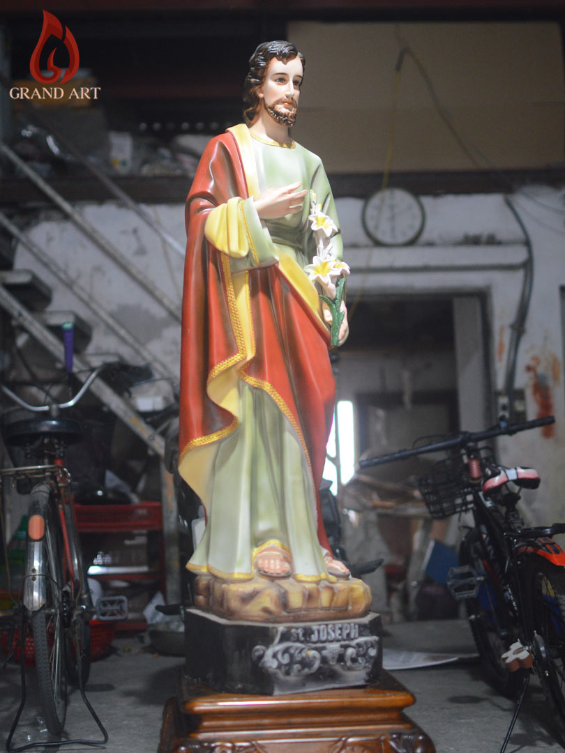 Tượng Thánh Giuse Hoa Huệ Bằng Composite Sơn Màu Cao 100cm