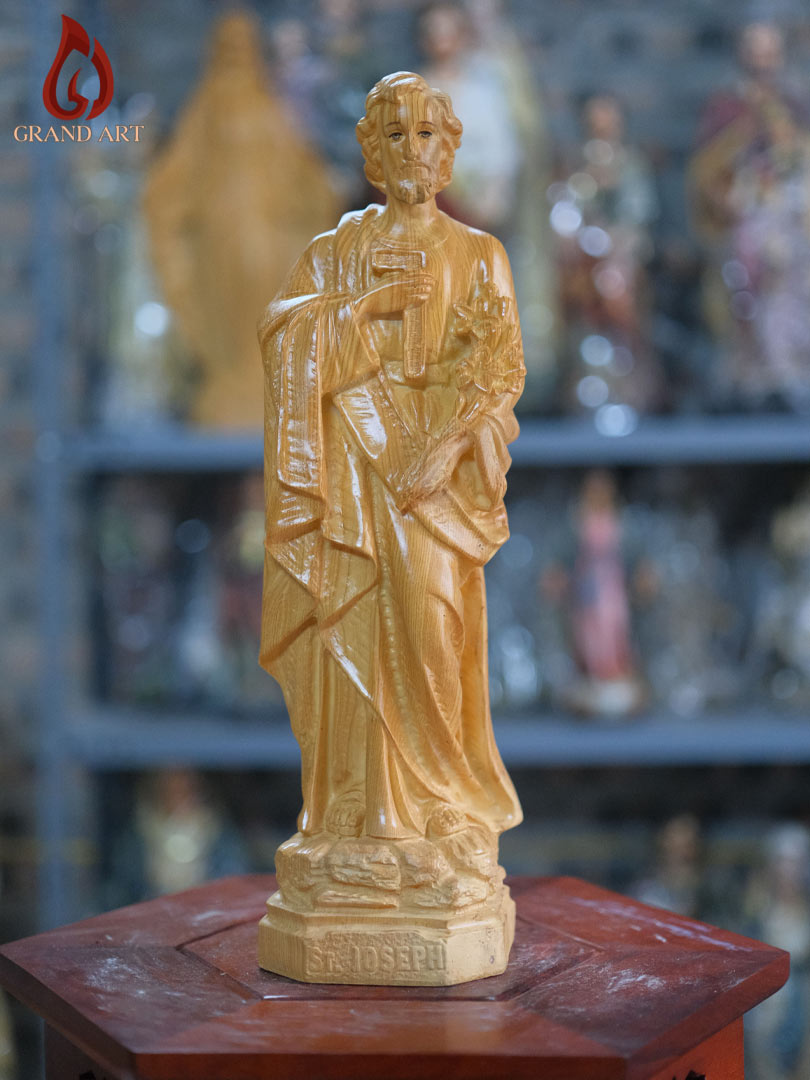 Tượng Thánh Giuse Hoa Huệ Bằng Composite Giả Gỗ Cao 40cm