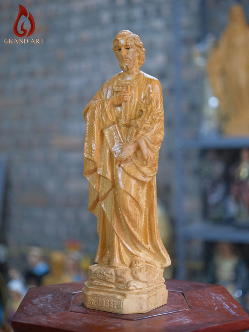 Tượng Thánh Giuse Hoa Huệ Bằng Composite Giả Gỗ Cao 40cm