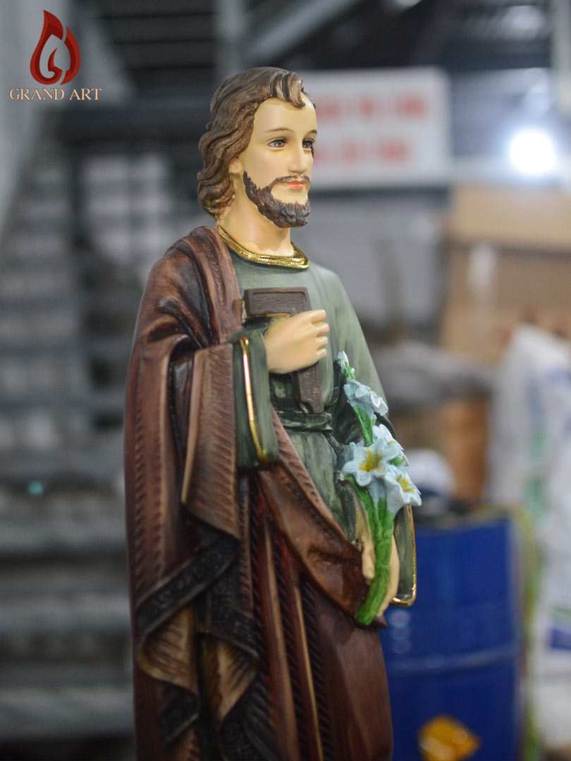 Tượng Thánh Giuse Hoa Huệ Bằng Composite Vẽ Giả Cổ Cao 60cm