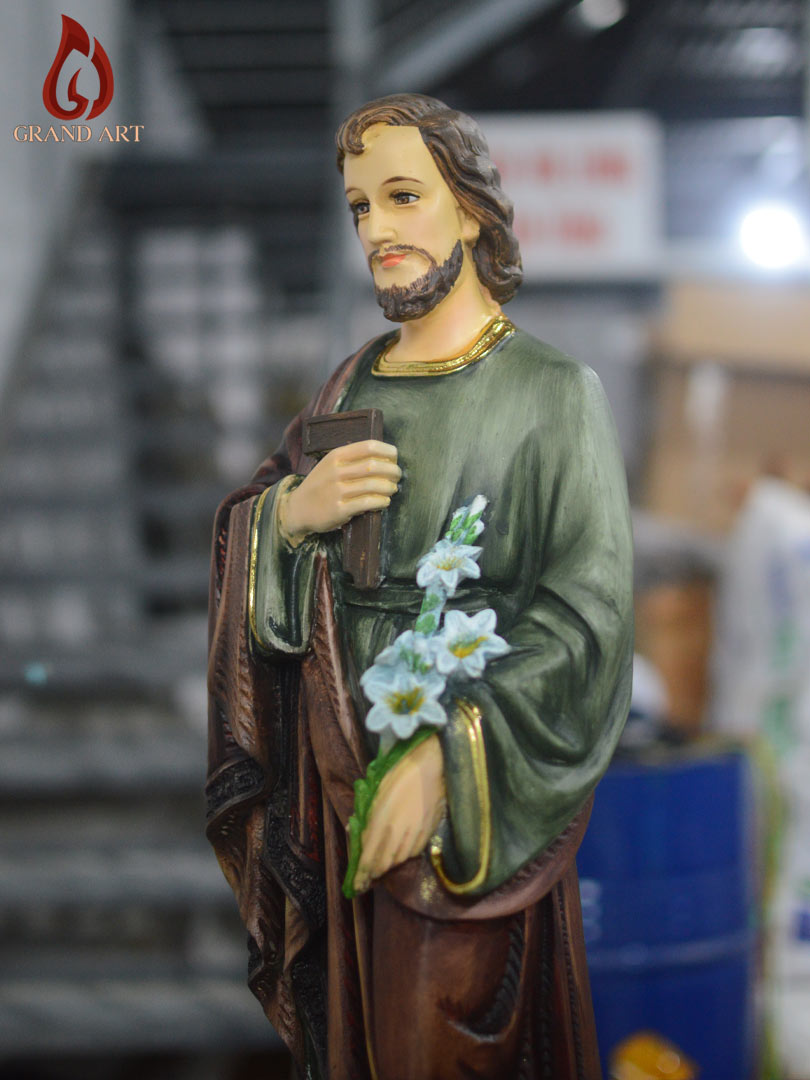 Tượng Thánh Giuse Hoa Huệ Bằng Composite Vẽ Giả Cổ Cao 60cm