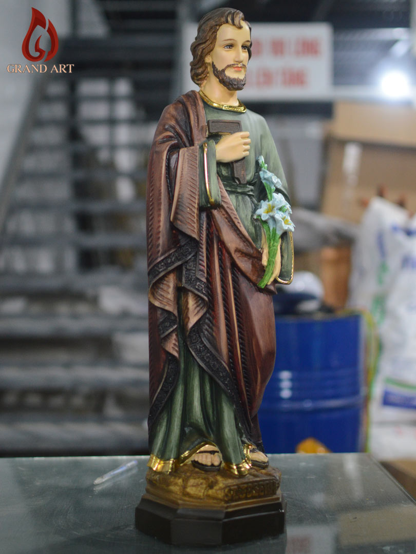 Tượng Thánh Giuse Hoa Huệ Bằng Composite Vẽ Giả Cổ Cao 60cm