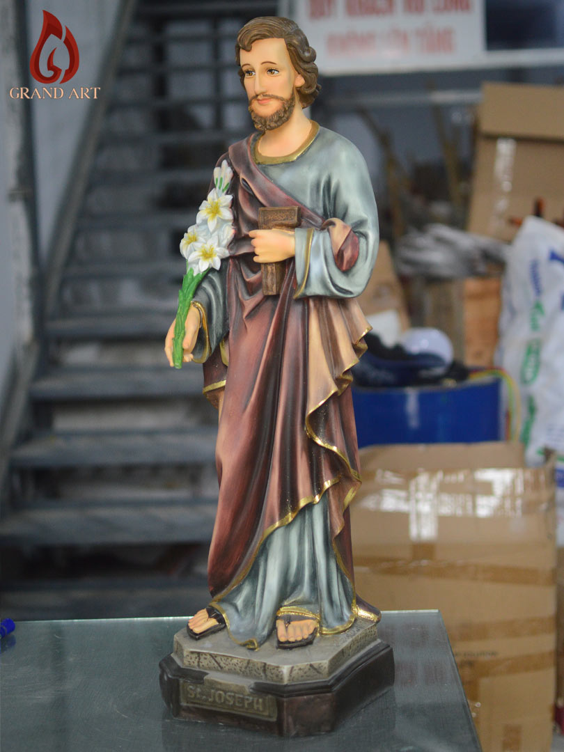 Tượng Thánh Giuse Hoa Huệ Bằng Composite Vẽ Giả Cổ Cao 80cm