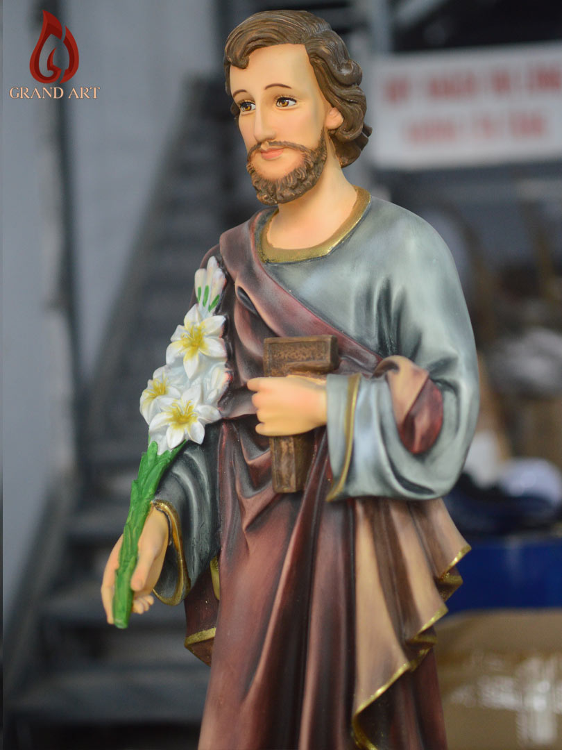 Tượng Thánh Giuse Hoa Huệ Bằng Composite Vẽ Giả Cổ Cao 80cm