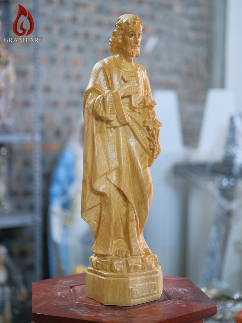 Tượng Thánh Giuse Hoa Huệ Bằng Composite Vẽ Giả Cổ Cao 100cm