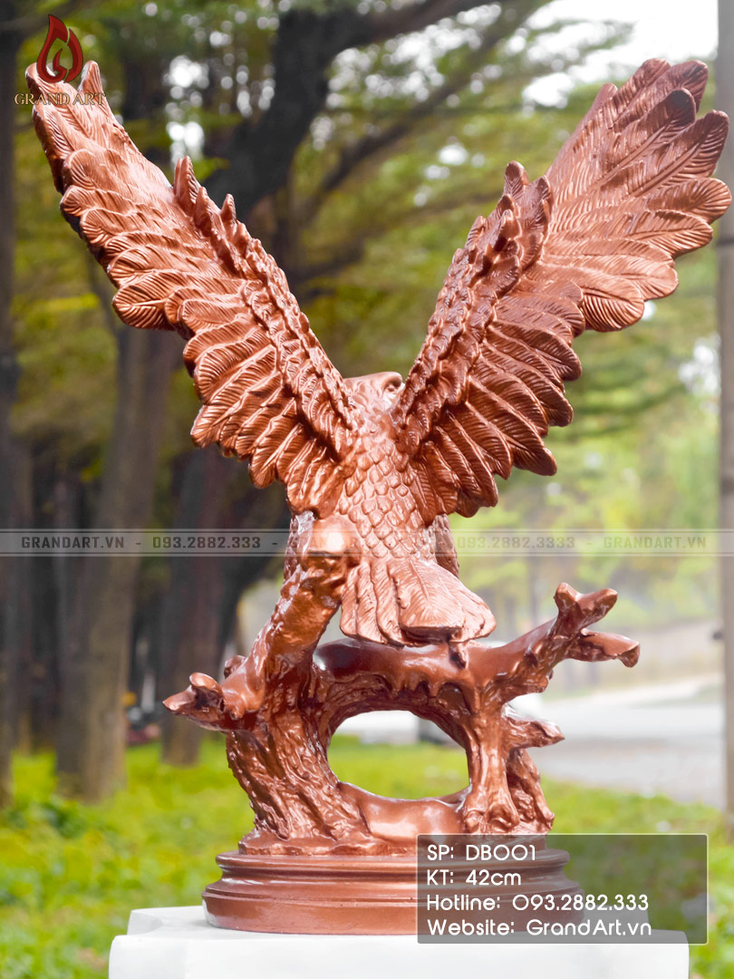 tượng đại bàng bằng composite cao 42cm