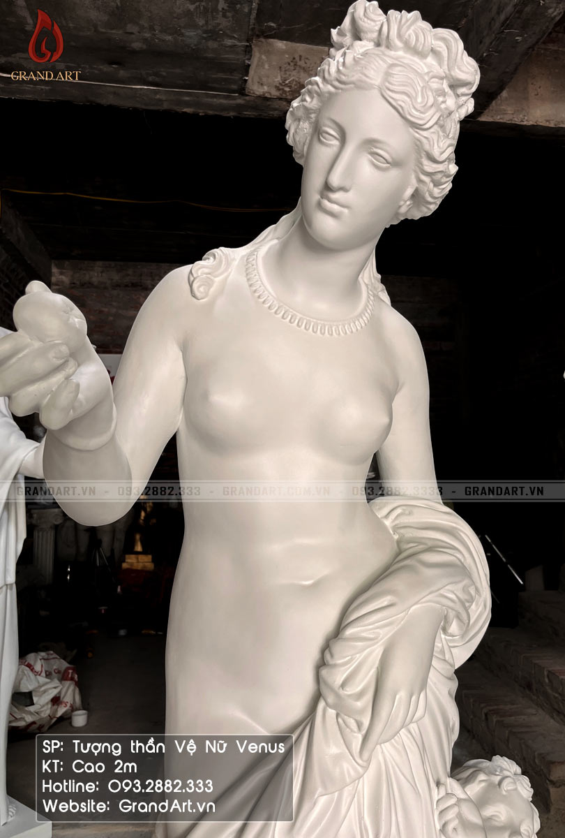 Tượng nữ thần Vệ Nữ Venus bằng composite cao 2m