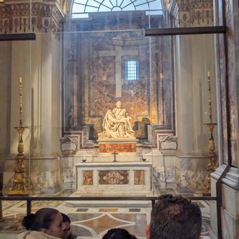 4 Điều Bạn Nên Biết Về Tượng Đức Mẹ Sầu Bi (Pietà) Của Michelangelo: Kiệt Tác Nghệ Thuật Nhân Loại