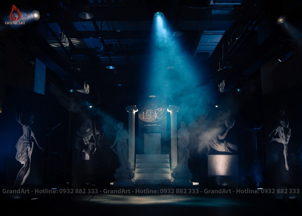 Bộ tượng Phục Hưng composite trang trí sự kiện cho Level Fitness Hanoi