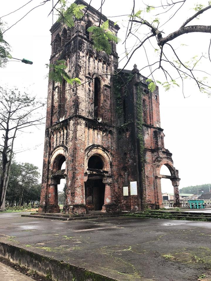 tháp chuông đổ la vang