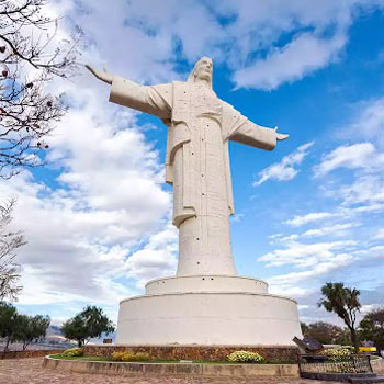 Khám Phá Những Bức Tượng Chúa Kitô Vua Lớn Nhất Trên Thế Giới