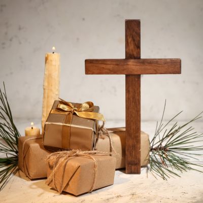 TOP 10 món quà Công giáo ý nghĩa dành tặng người thân, bạn bè