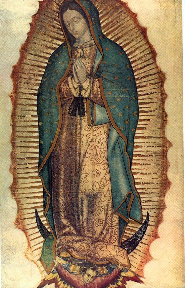 Tượng Đức Mẹ Guadalupe được dựng trong Đền thánh Guadalupe
