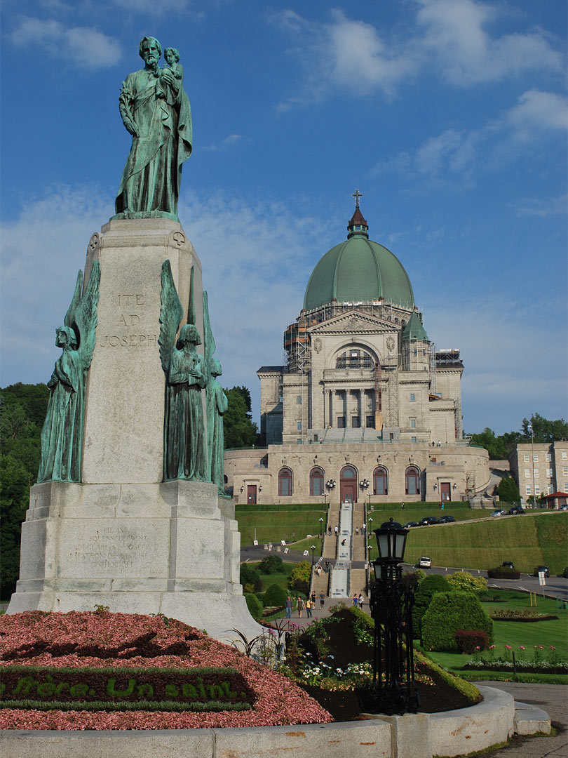 Tượng Thánh Giuse Montreal
